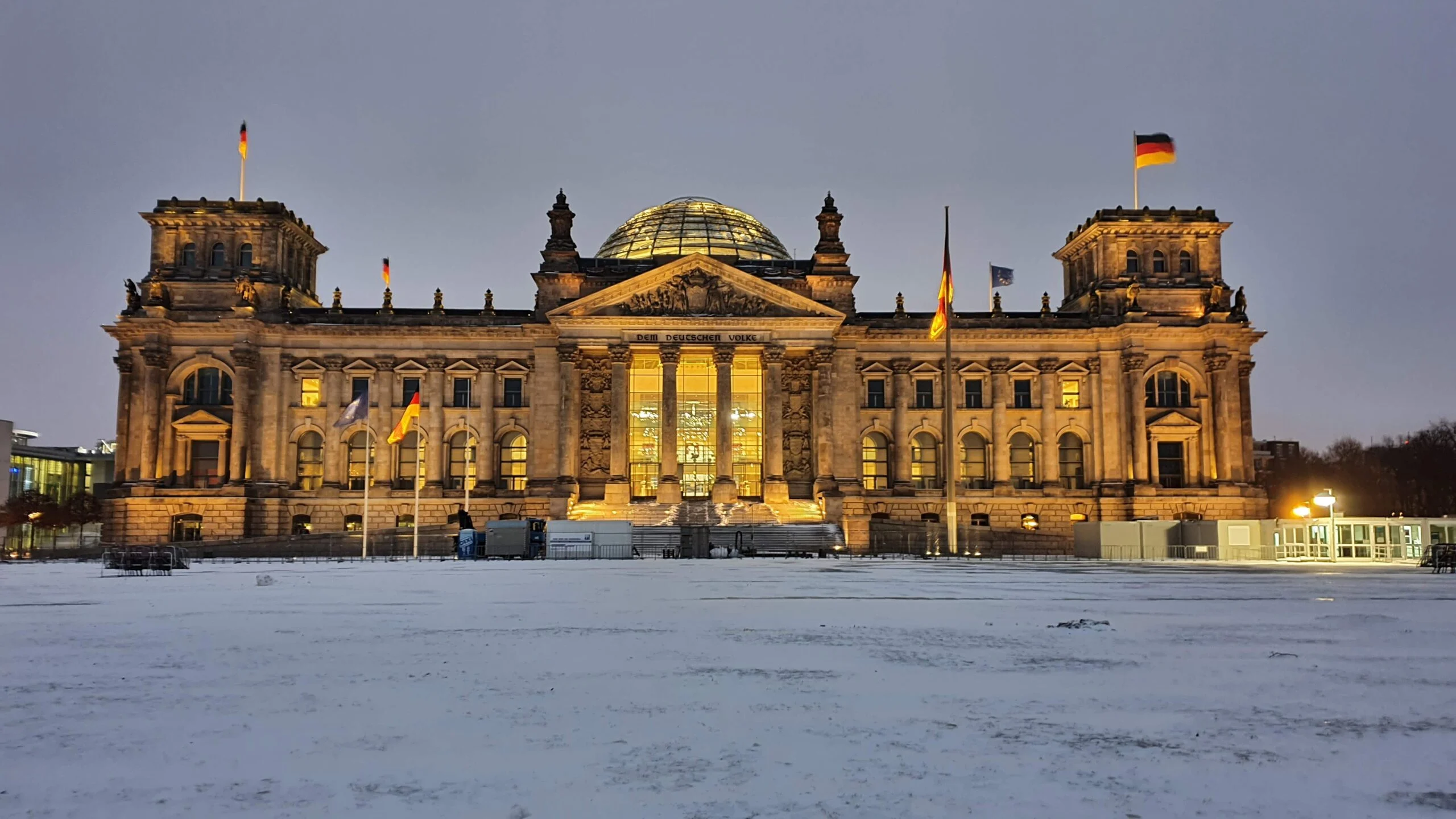 Edificio del Reichstag en Berlín visto desde el exterior