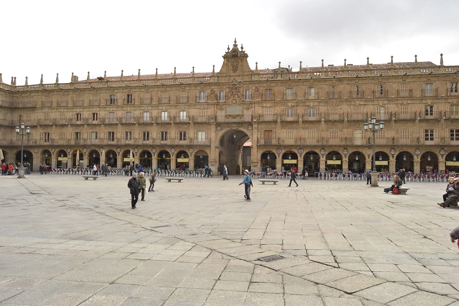 Plaza Mayor de Salamanca al atardecer durante una ruta turística