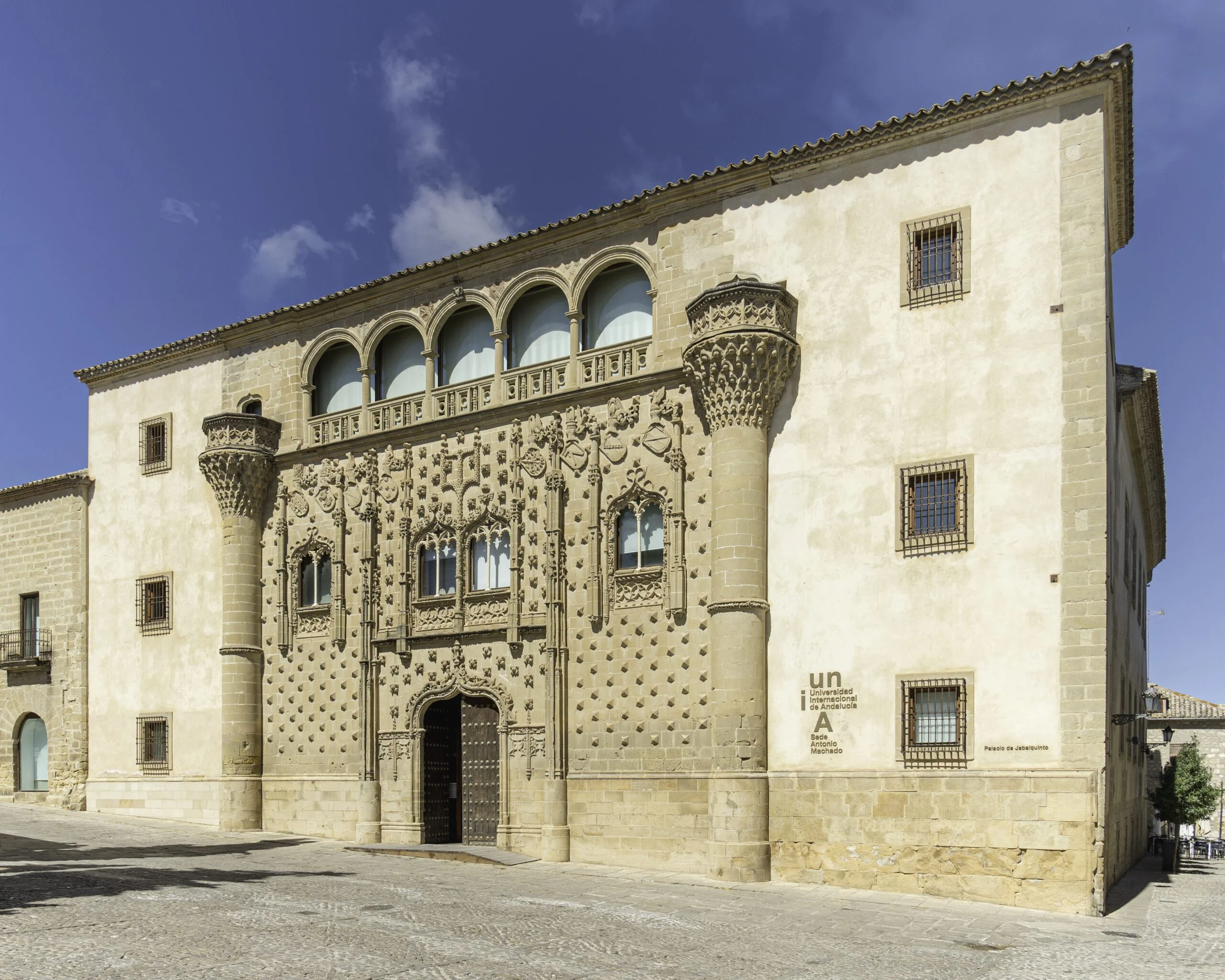 Fachada del Palacio de Jabalquinto en Baeza