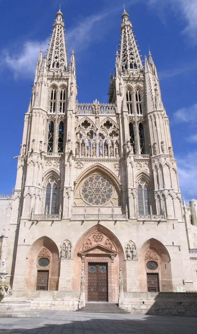 Lee más sobre el artículo Qué ver en Burgos en un día: ruta por la Catedral, casco histórico y miradores