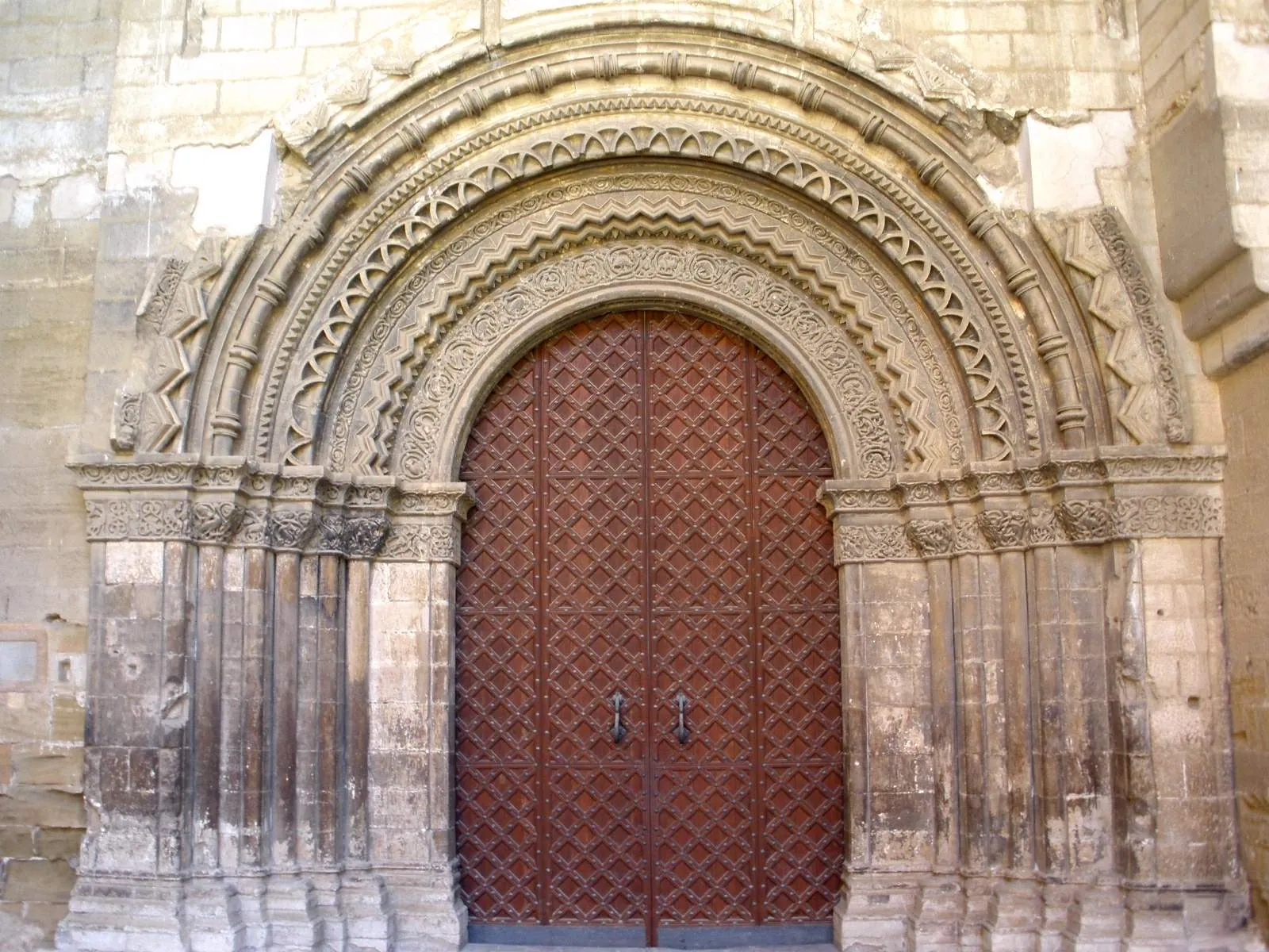 Lérida - Seu Vella, claustro, portada