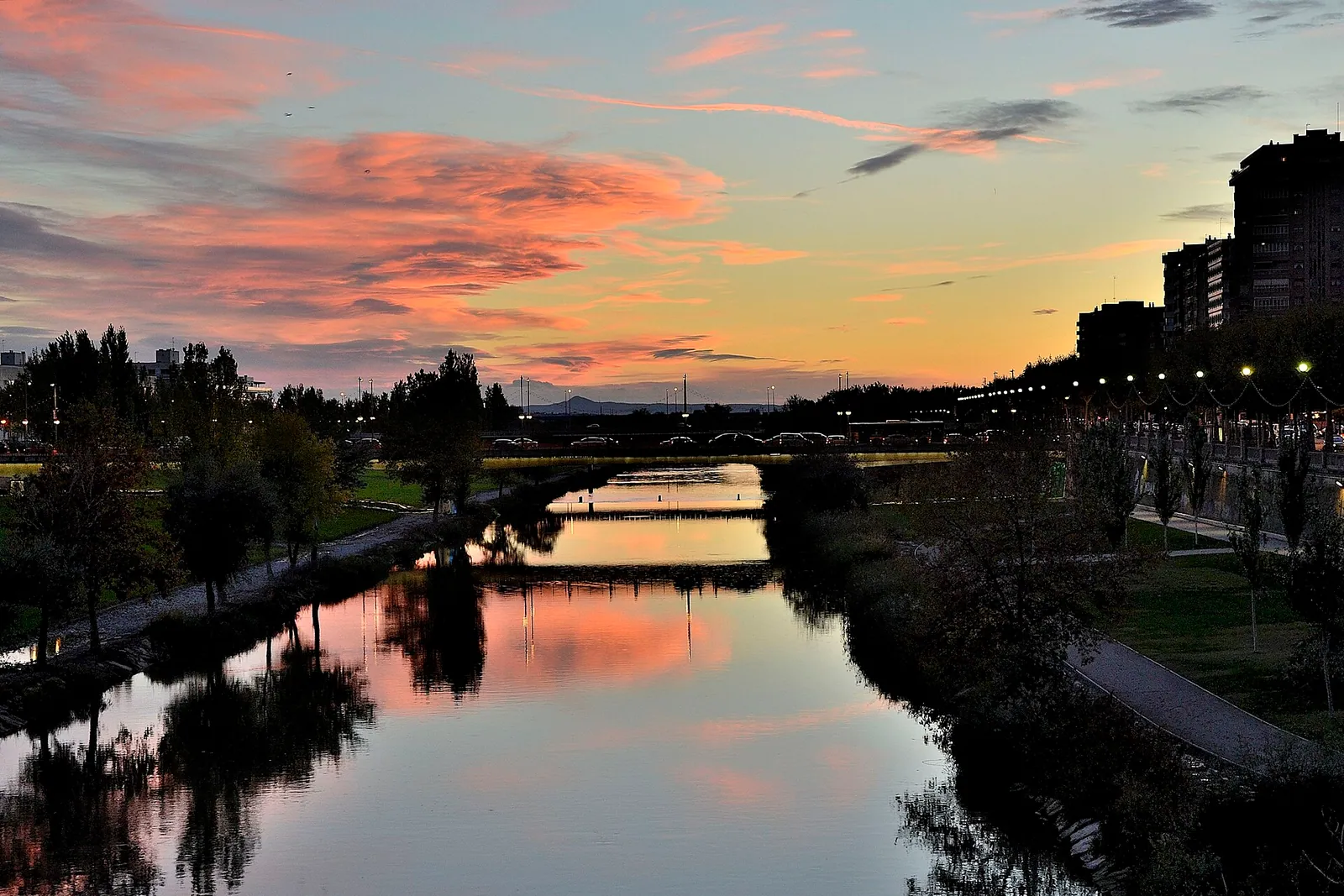 La canalización del río Segre en el tramo urbano de Lleida